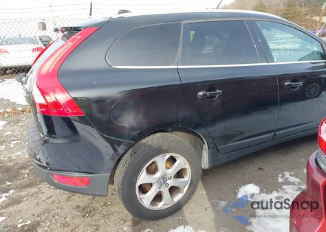 2013 Volvo Xc60 3.2 Premier from USA, damaged, VIN YV4940DZ2D2423402